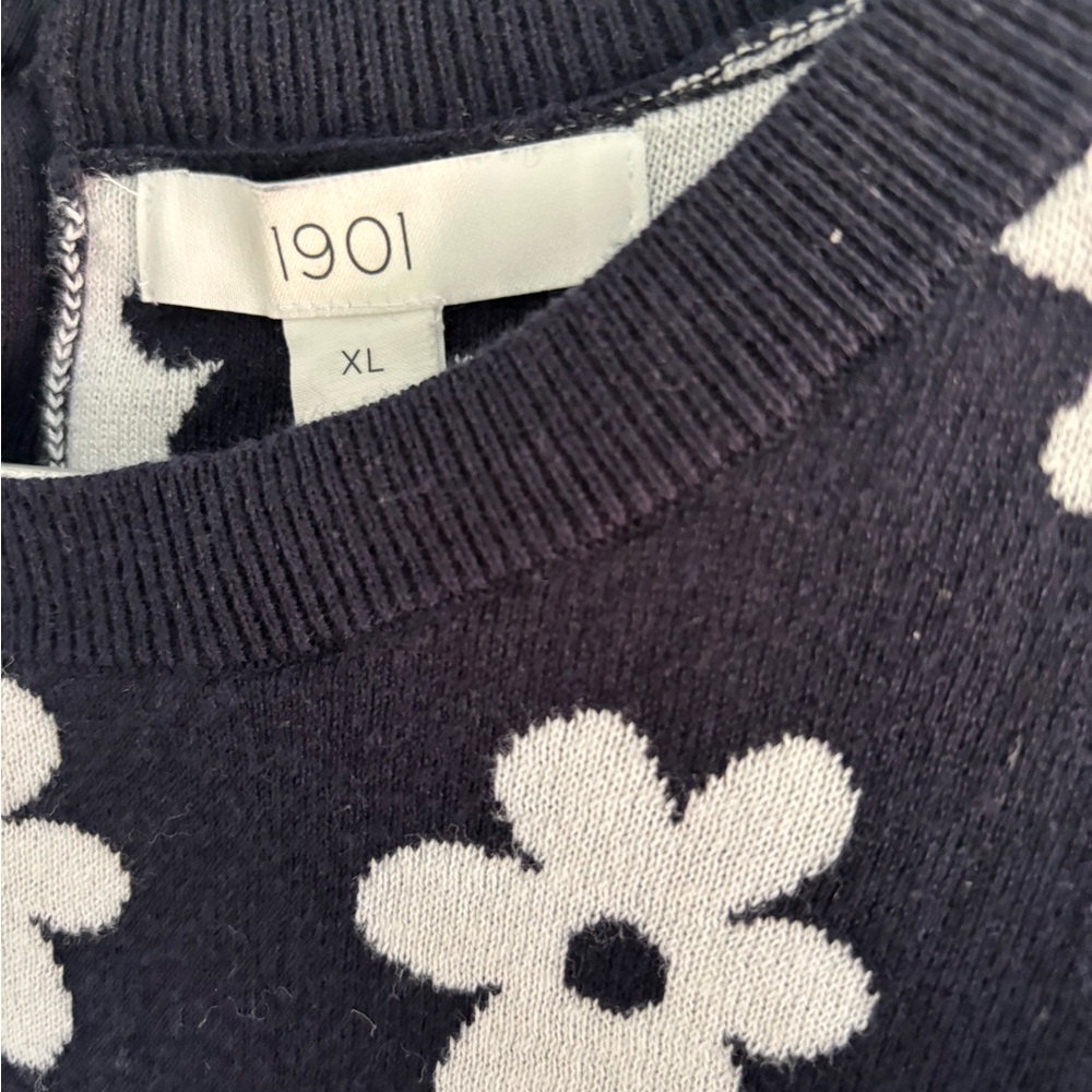 1901 Dark Blue Sweater with Cream Floral Design